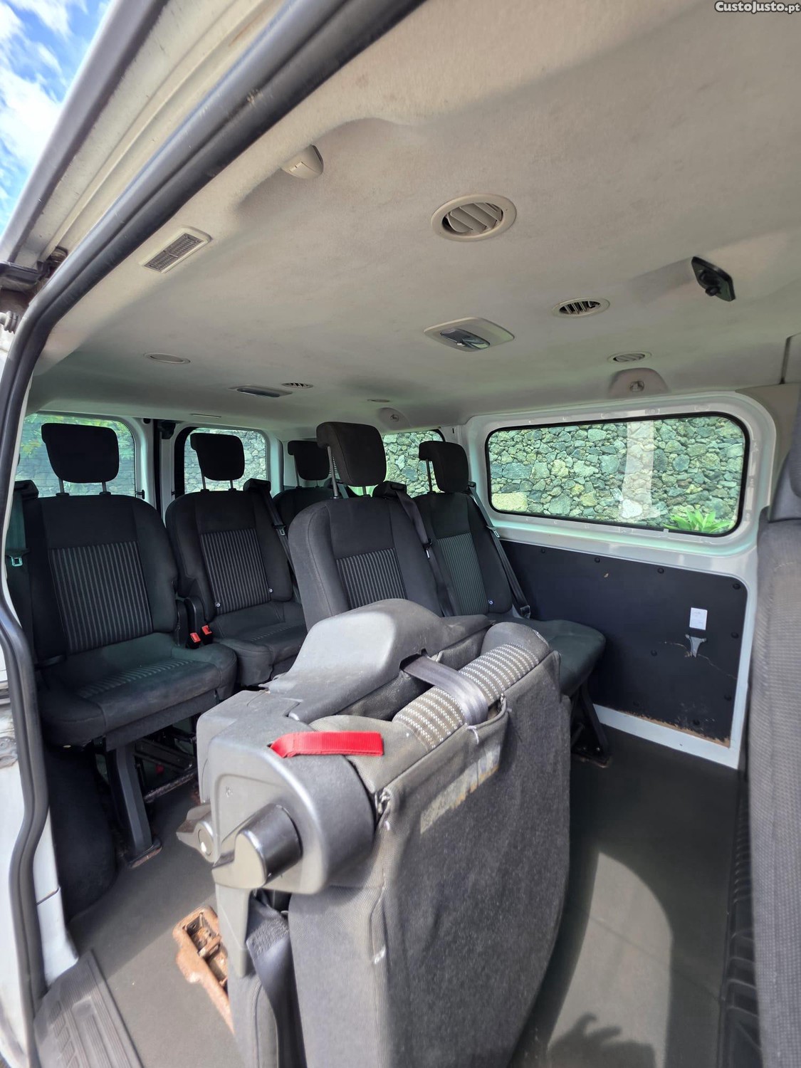 Ford Transit Custom — fotografia 2