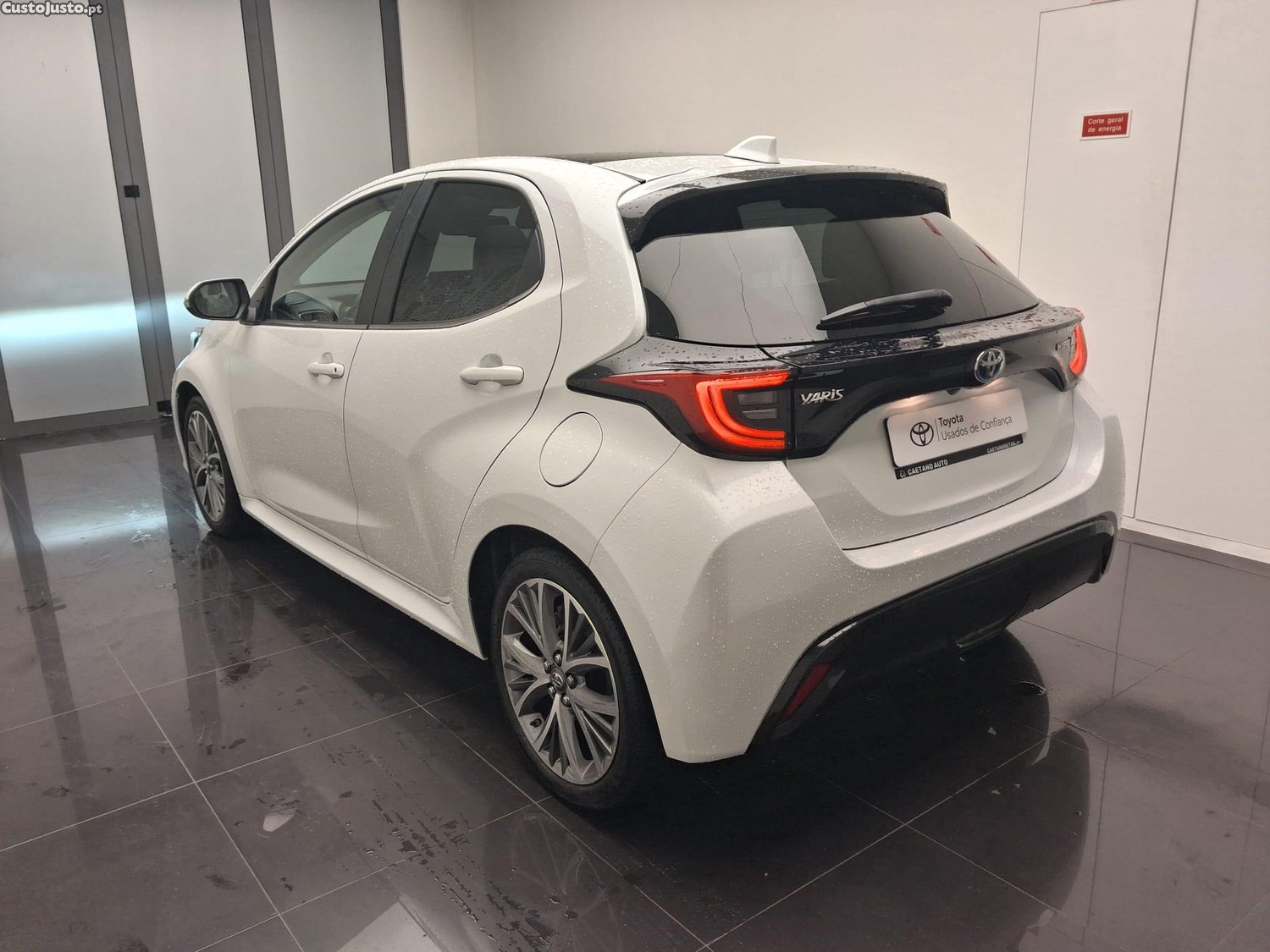 Toyota Yaris Yaris 1.5 HDF Luxury - 24 — photo 2