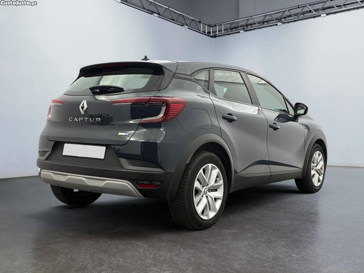 Renault Captur 1.6 E-Tech Business - 22 — photo 2