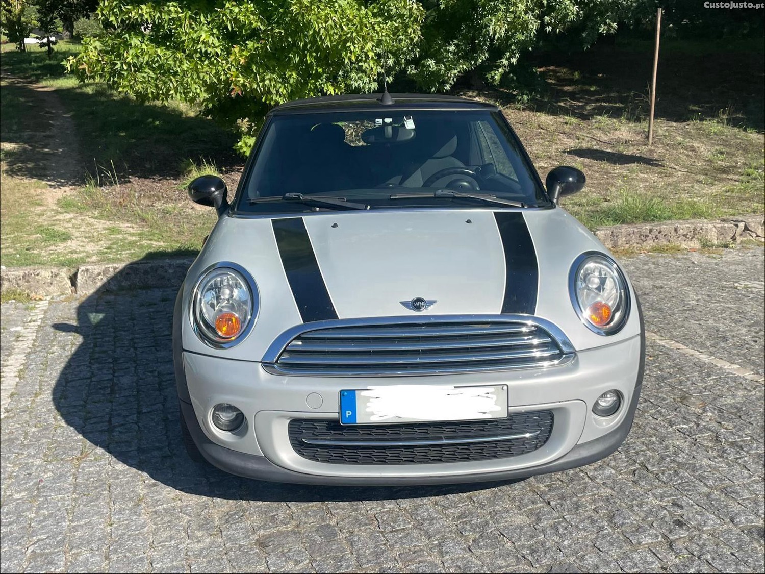 MINI Cooper D Cabrio — fotografia 3