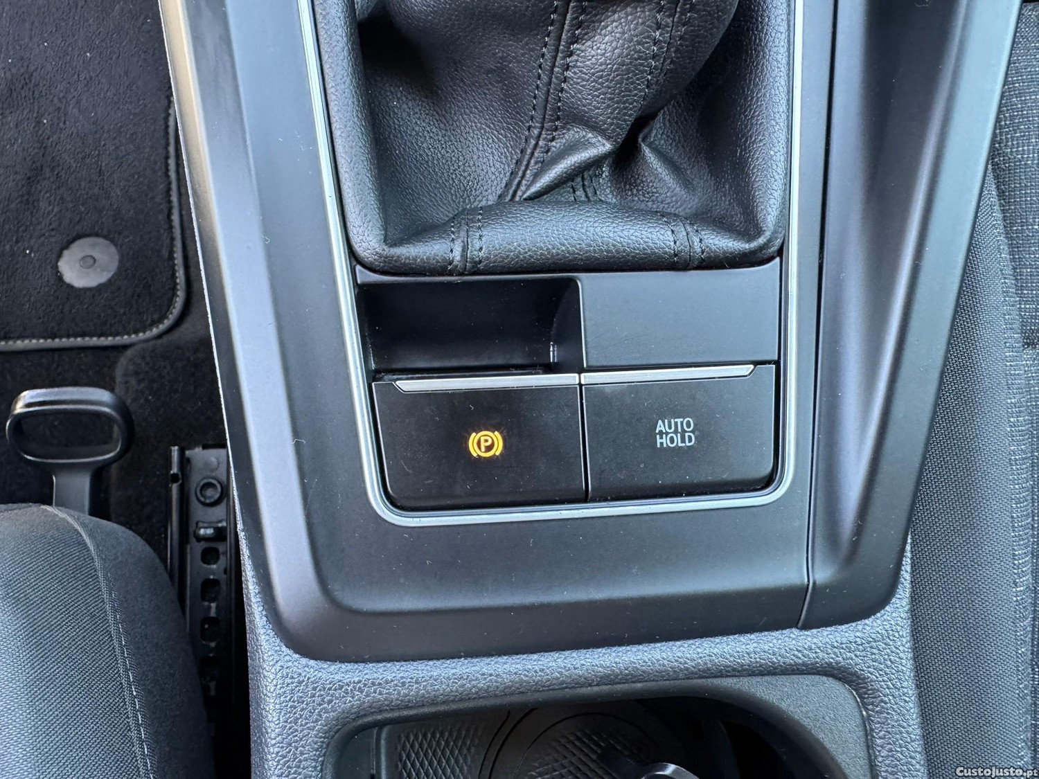 Volkswagen Golf 2.0 TDI Conceptline — fotografia 4