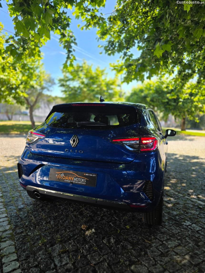 Renault Clio TCe 90 TECHNO — fotografia 10