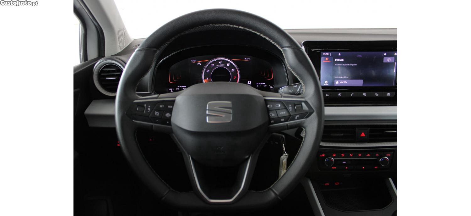 SEAT Arona 1.0 TSI Style 95cv — fotografia 15