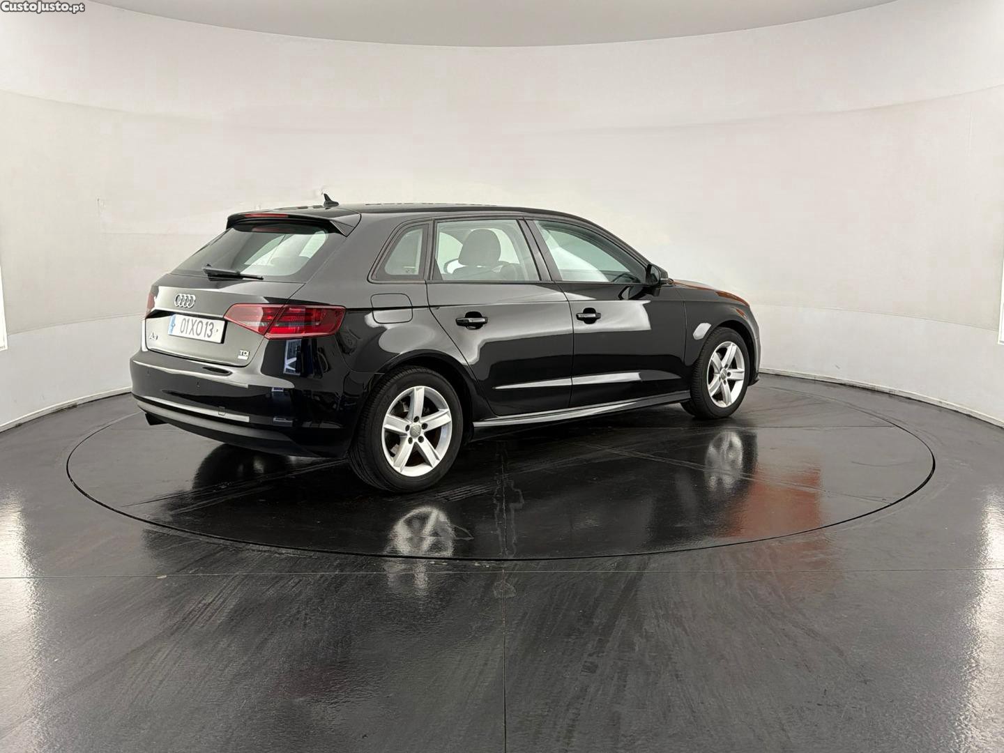 Audi A3 SPORTBACK 1.6TDI - 14 foto 2