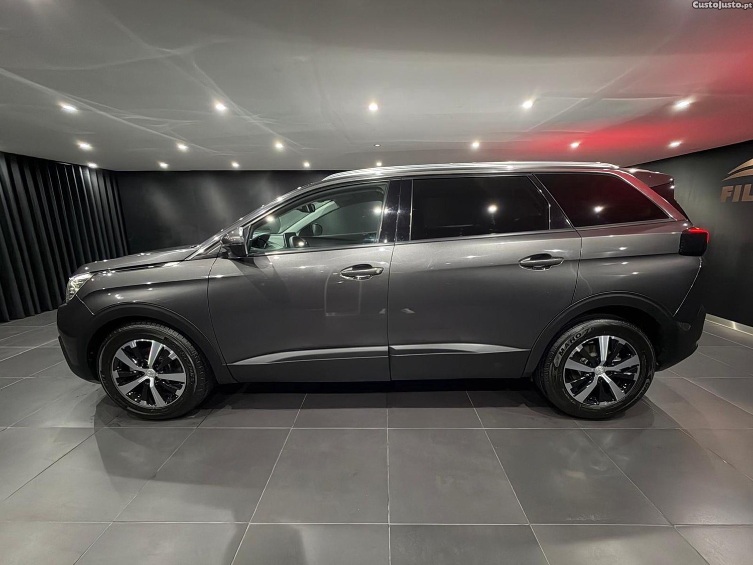 Peugeot 5008 1.5 BlueHDi Allure - 19 foto 4