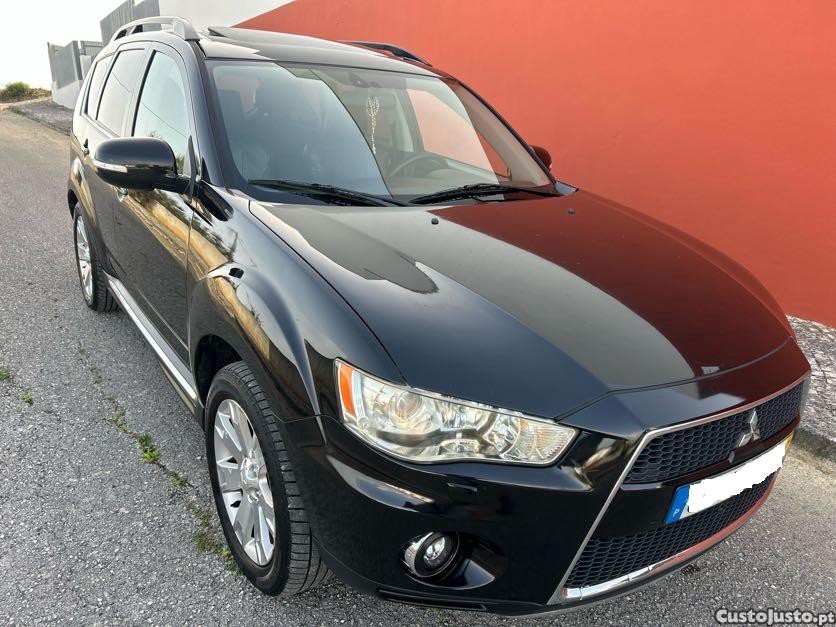 Mitsubishi Outlander 2.2 DI-D 175 CV / 7 Lugares - 11 foto 5