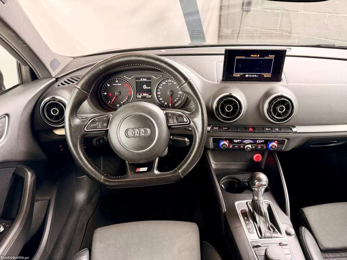 Audi A3 1.6 tdi s-line s tronic — fotografia 12