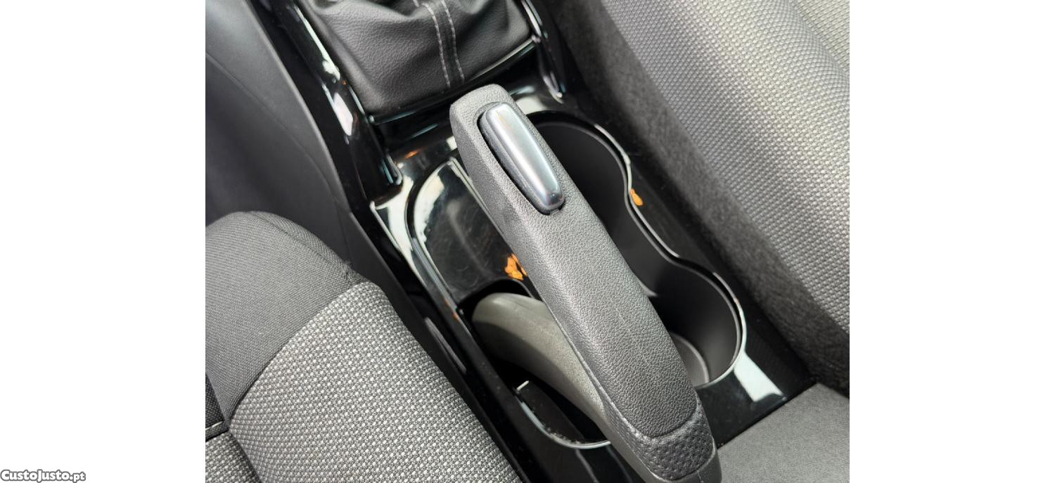 Citroën C3 PureTech Plus 1.2 110cv — fotografia 6