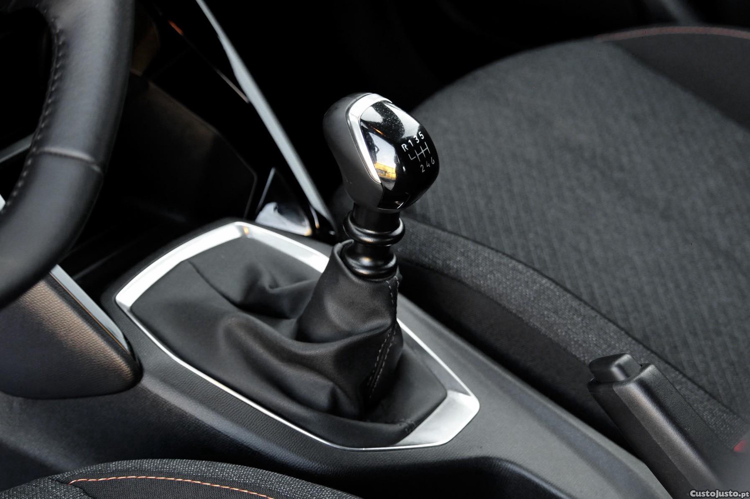 Peugeot 2008 1.2 PureTech Style — fotografia 14