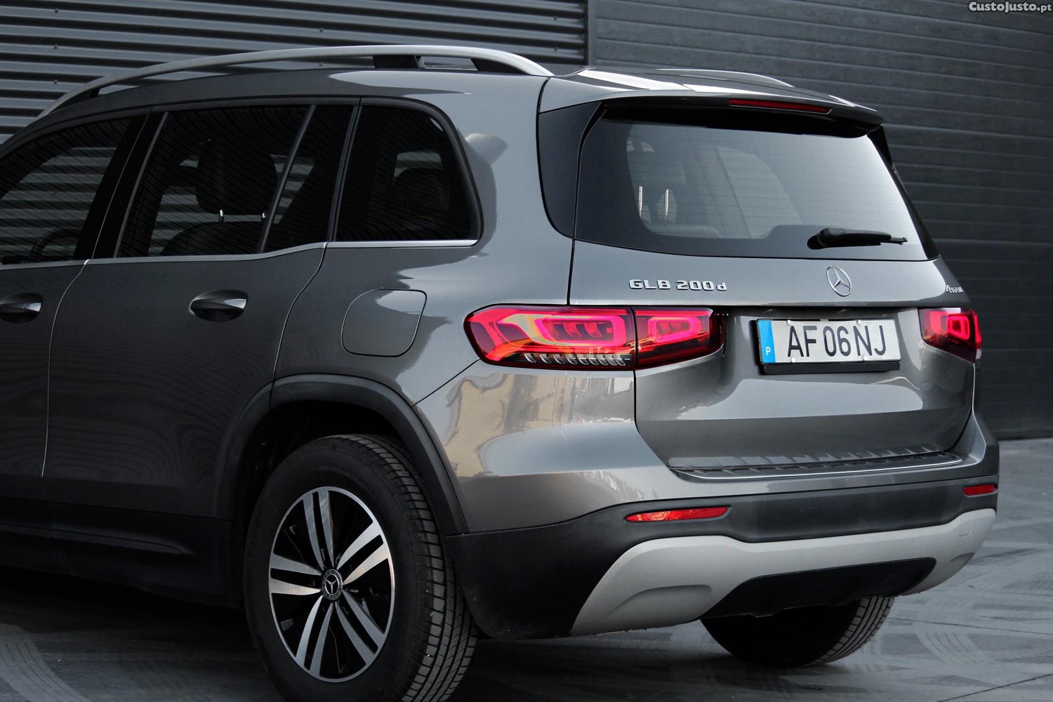 Mercedes-Benz GLB 200 d Progressive — fotografia 23