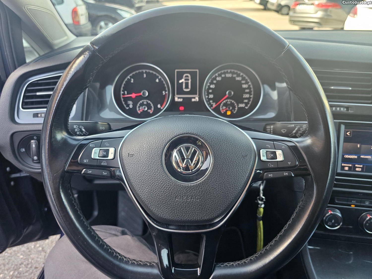 Volkswagen Golf VII 1.6TDI — fotografia 6