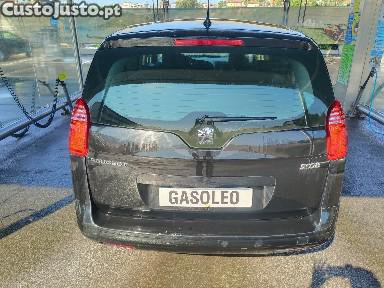 Peugeot 5008 1.6 HDI - 10 — photo 5
