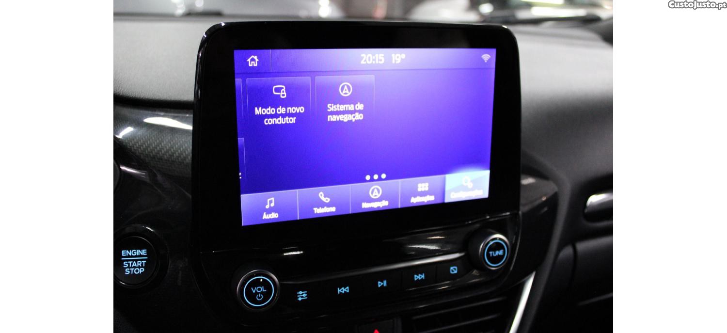 Ford Puma 1.0 EcoBoost MHEV ST-Line X Vivid Ruby Edition — fotografia 10