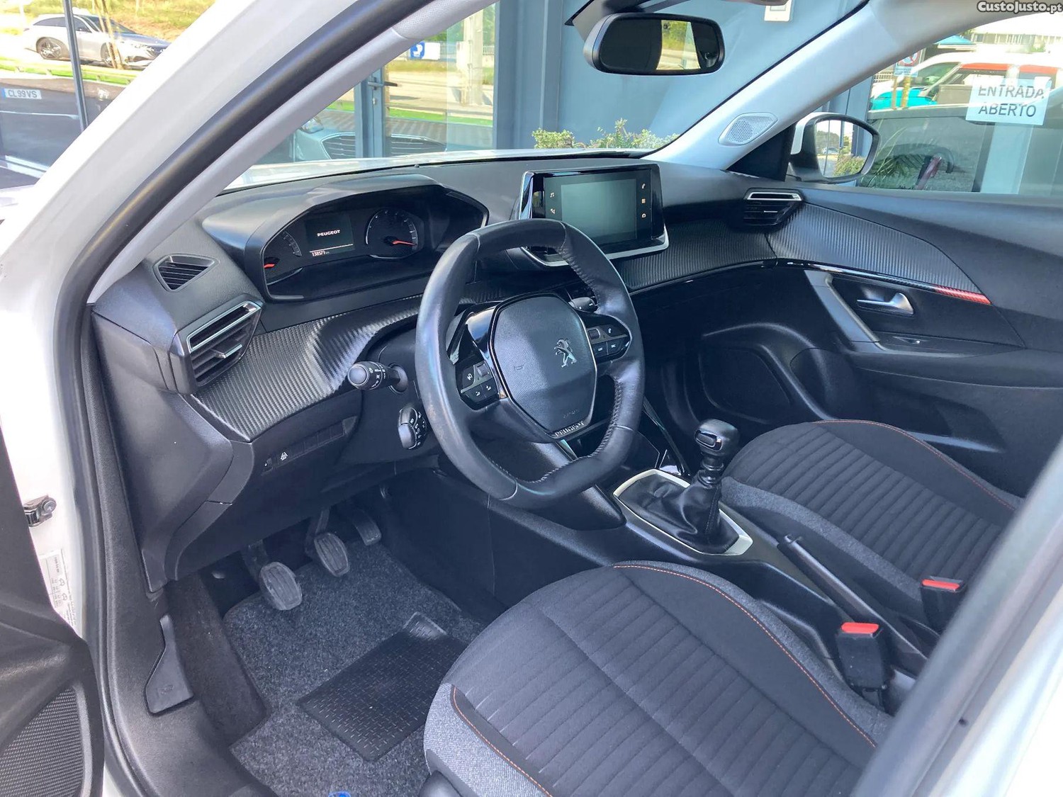 Peugeot 2008 1.5 BlueHDi Active P — fotografia 19