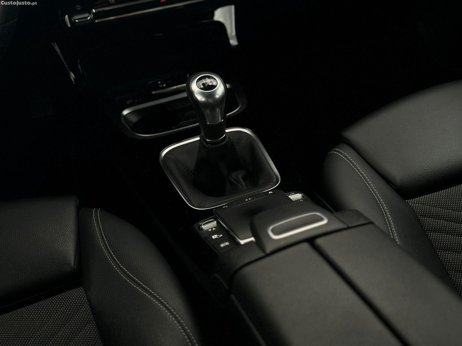 Mercedes-Benz A 180 d Progressive — fotografia 5