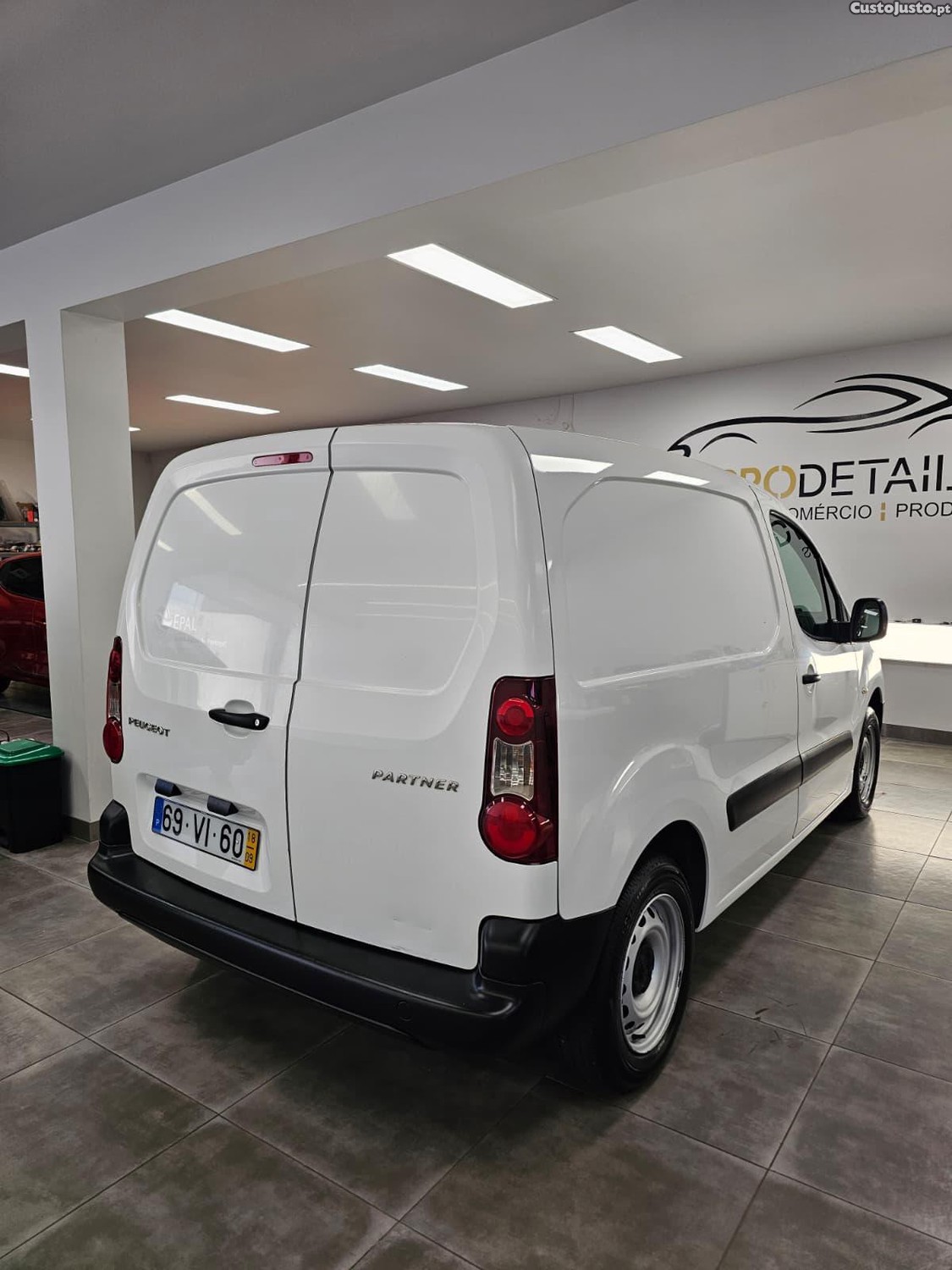 Peugeot Partner 3LUG-C/IVA-ACEITO TROCA — fotografia 8