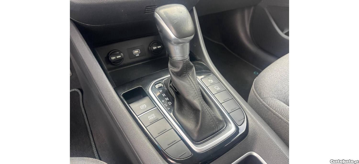 Hyundai IONIQ Hev 1.6 141cv Auto — fotografia 10