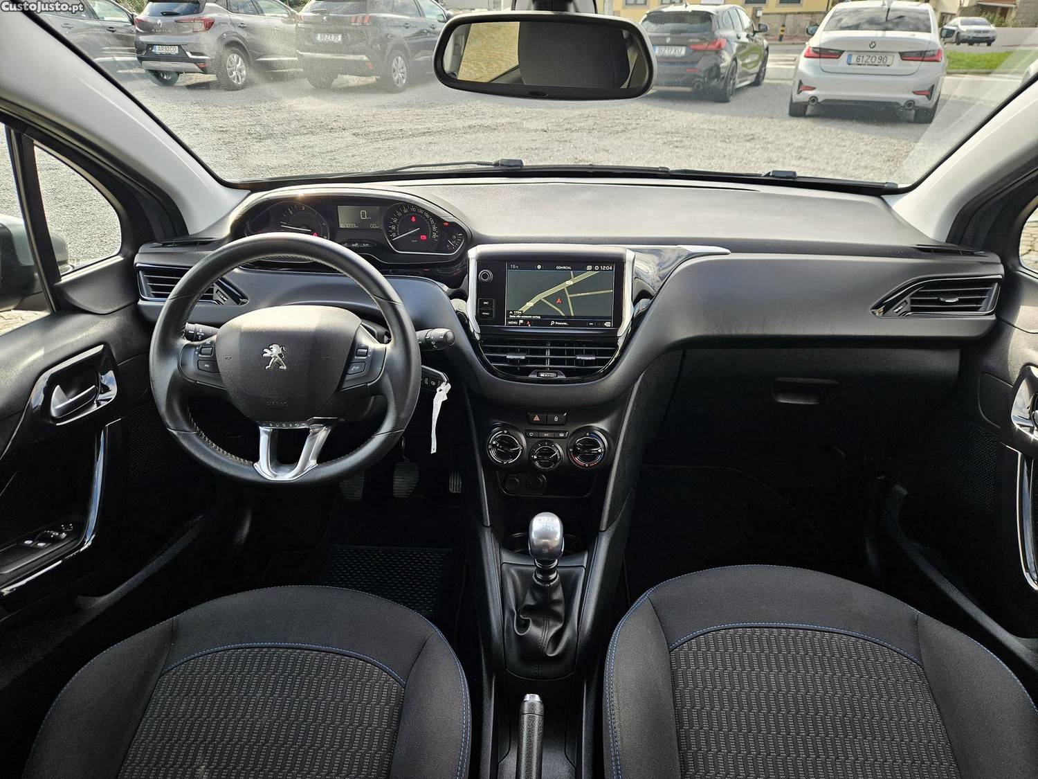 Peugeot 208 1.5 HDI Signature 103cv — fotografia 7