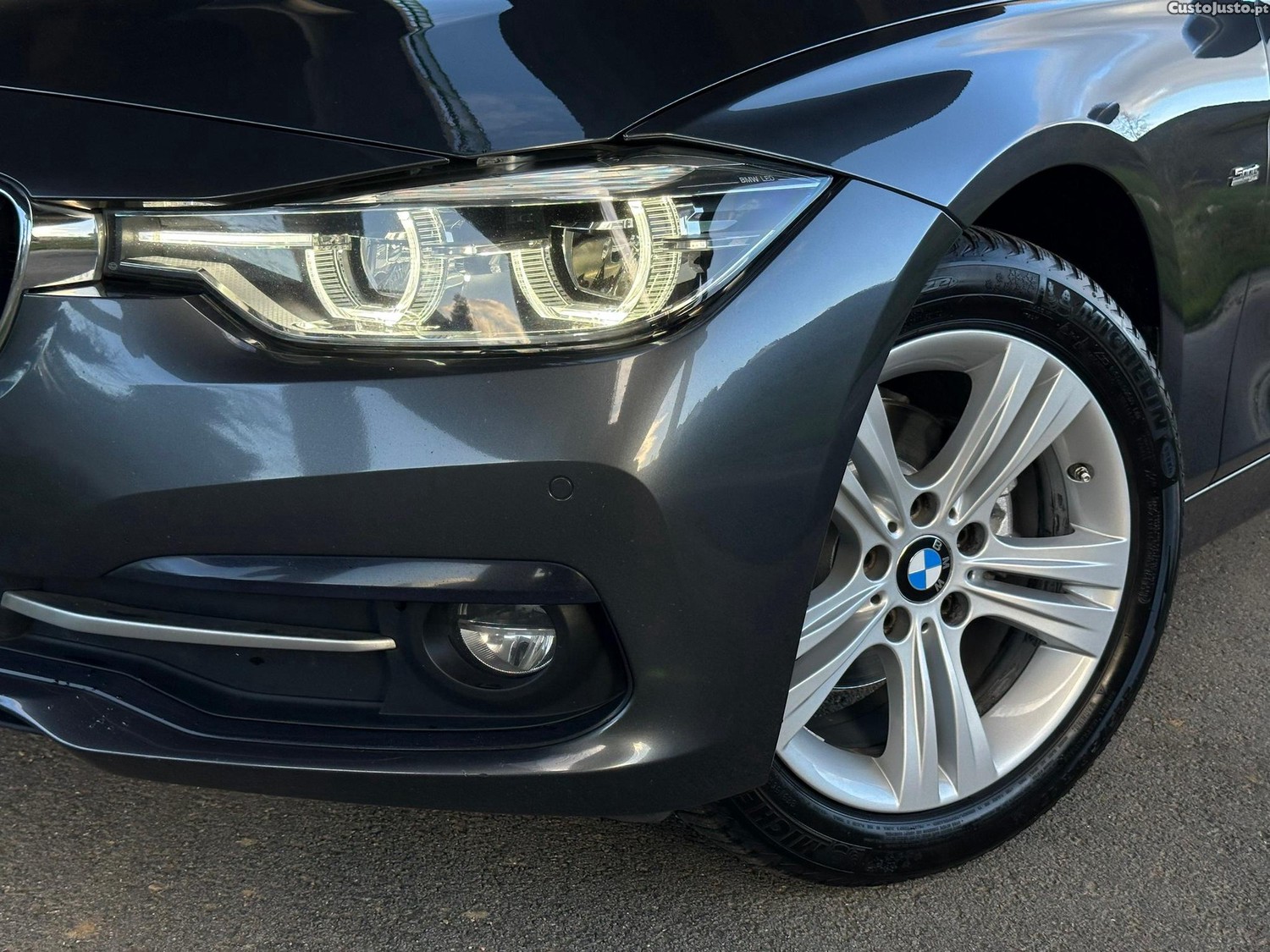 BMW 318 Touring Line Sport Shadow Auto - 17 foto 3