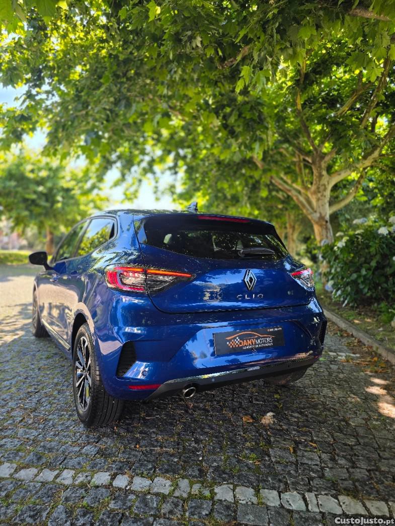 Renault Clio TCe 90 TECHNO — fotografia 9