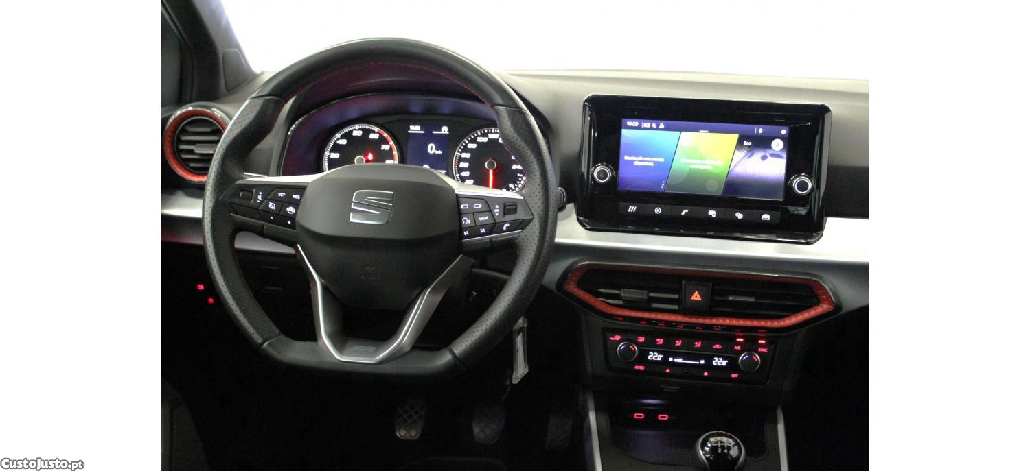 SEAT Arona 1.0 TSI FR 110cv — fotografia 15
