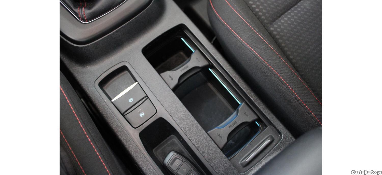 Ford Focus 1.0 EcoBoost MHEV ST-Line X — fotografia 10