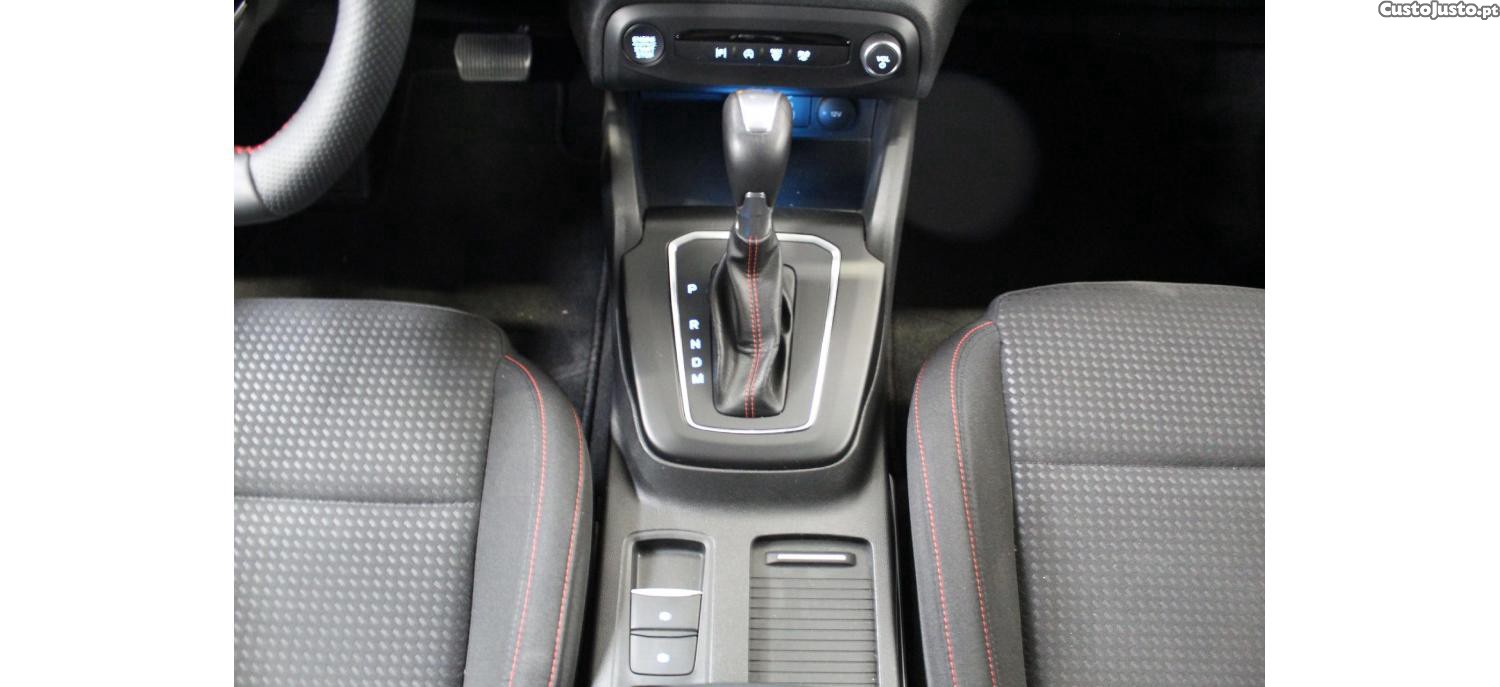 Ford Focus SW 1.0 EcoBoost MHEV ST-Line Aut. — fotografia 6