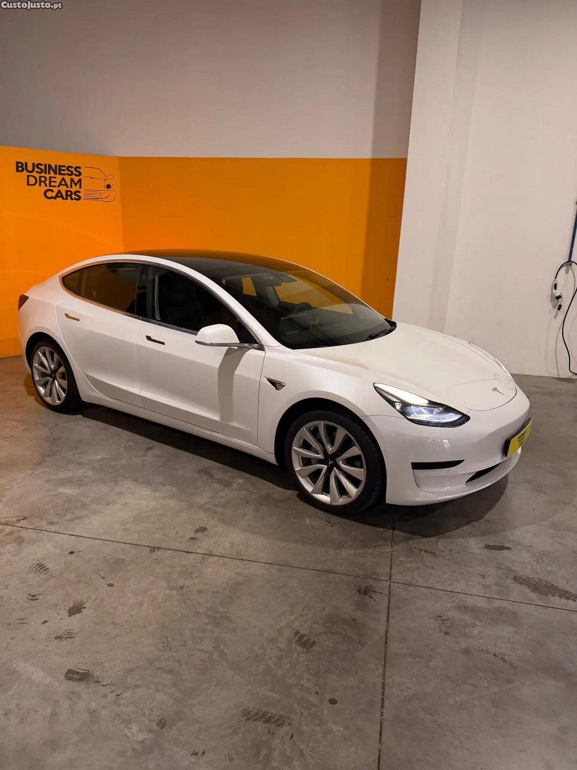 Tesla Model 3 Standard Range Plus RWD — fotografia 13