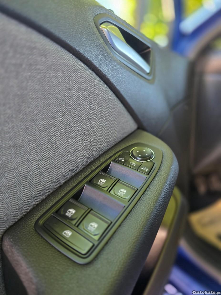 Renault Clio TCe 90 TECHNO — fotografia 3