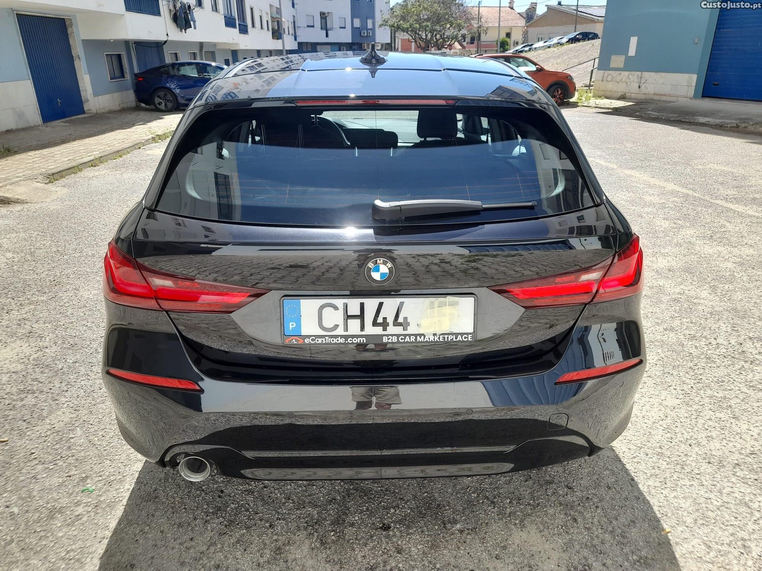 BMW 116 1500 d sport - 22 foto 4