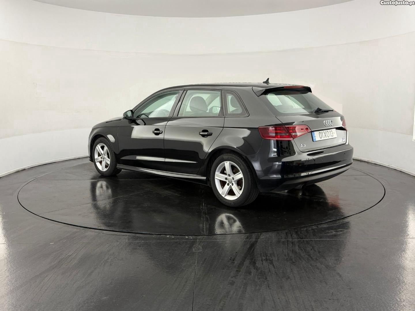 Audi A3 SPORTBACK 1.6TDI - 14 foto 3