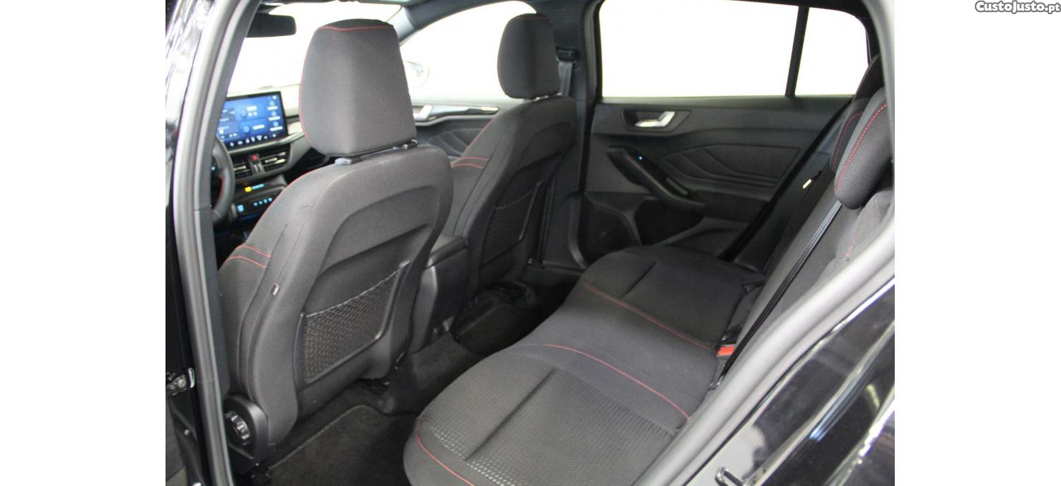Ford Focus SW 1.0 EcoBoost MHEV Connected — fotografia 14