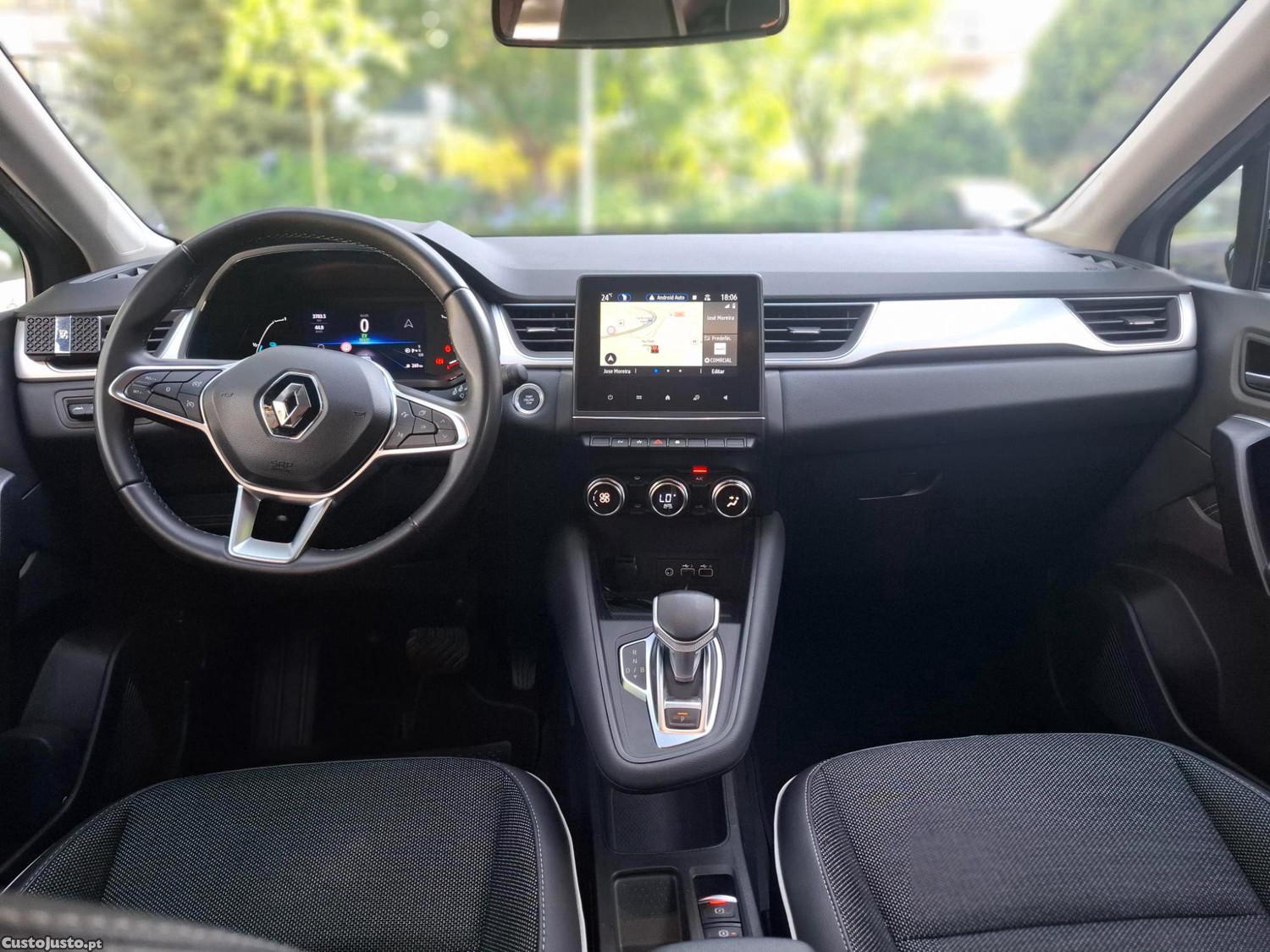 Renault Captur (E-Tech Hybrid) — fotografia 5