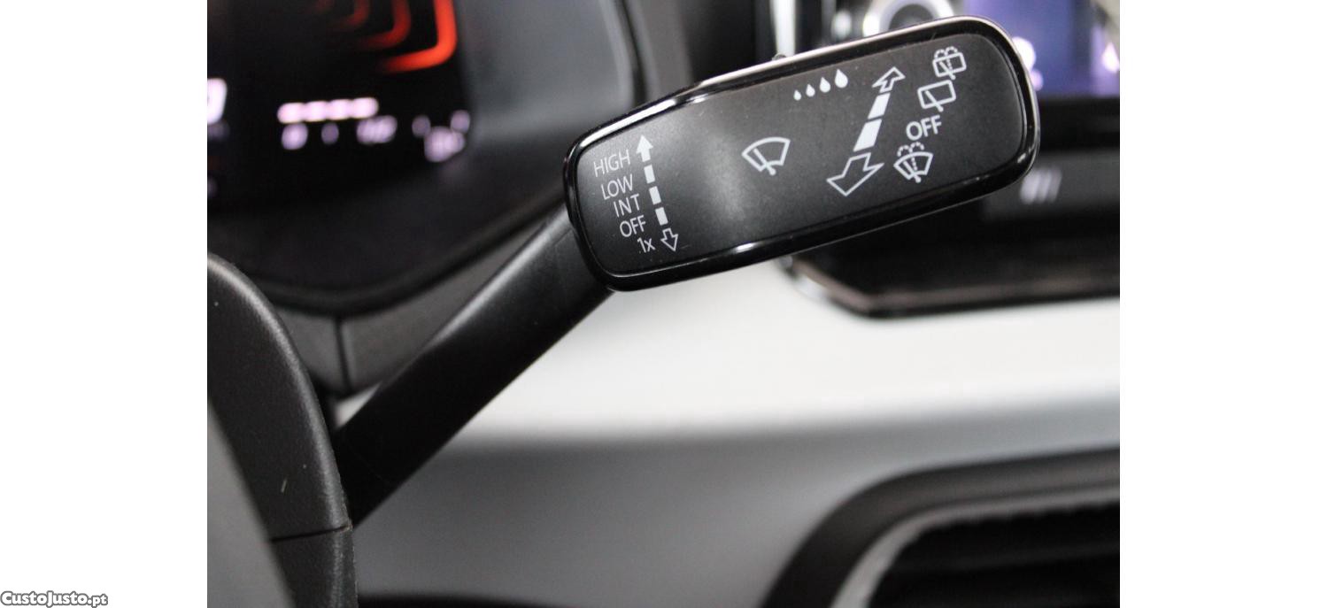 SEAT Arona 1.0 TSI Style 95cv — fotografia 5