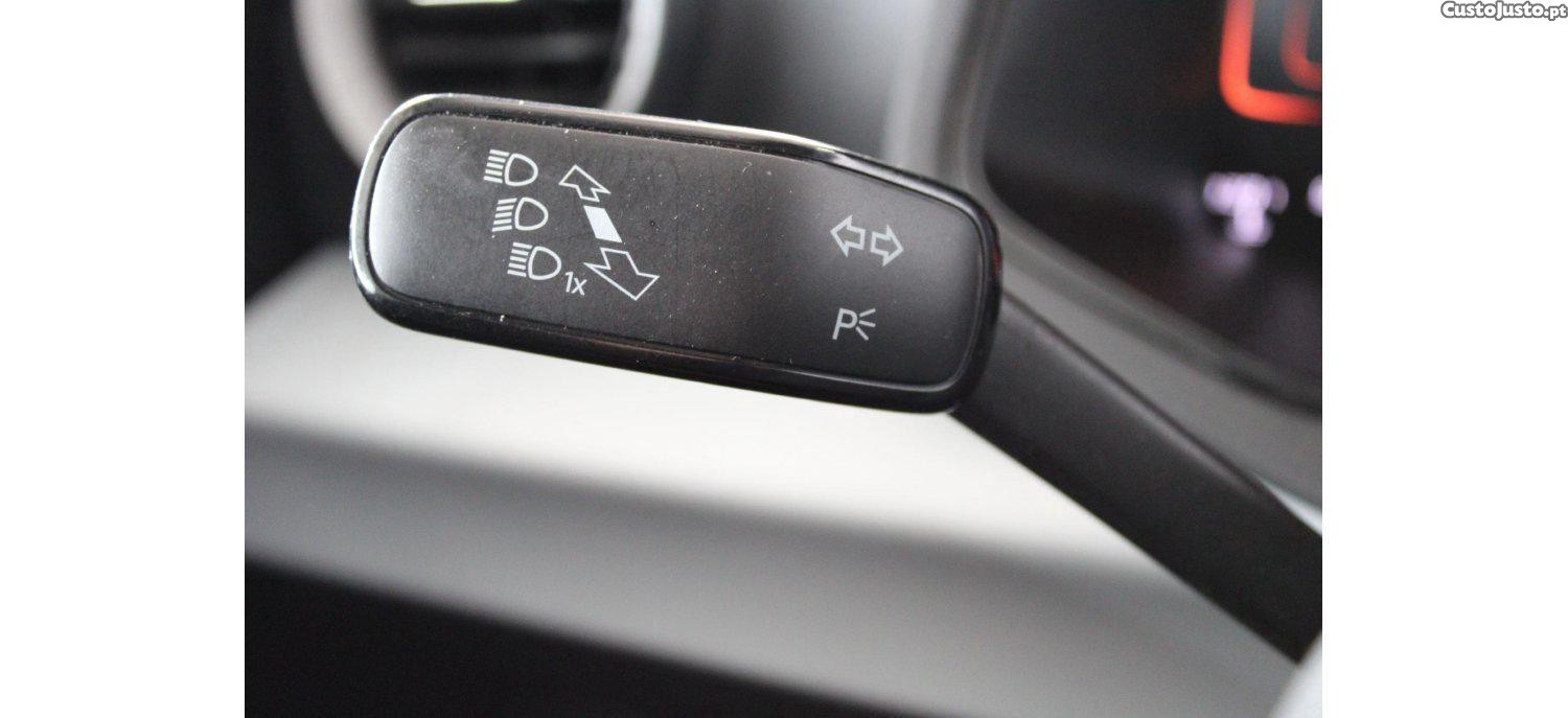 SEAT Arona 1.0 TSI Style 95cv — fotografia 6