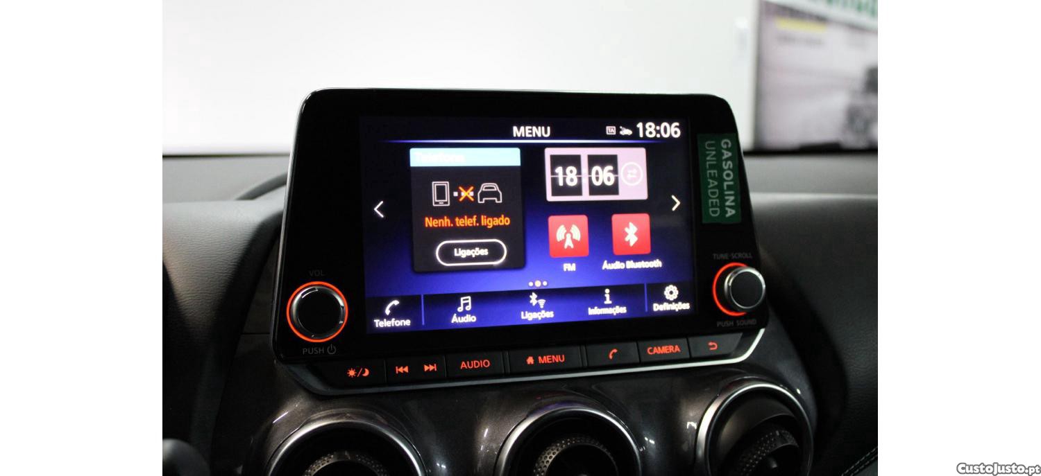 Nissan Juke 1.0 DIG-T N-Connecta 114cv — fotografia 17