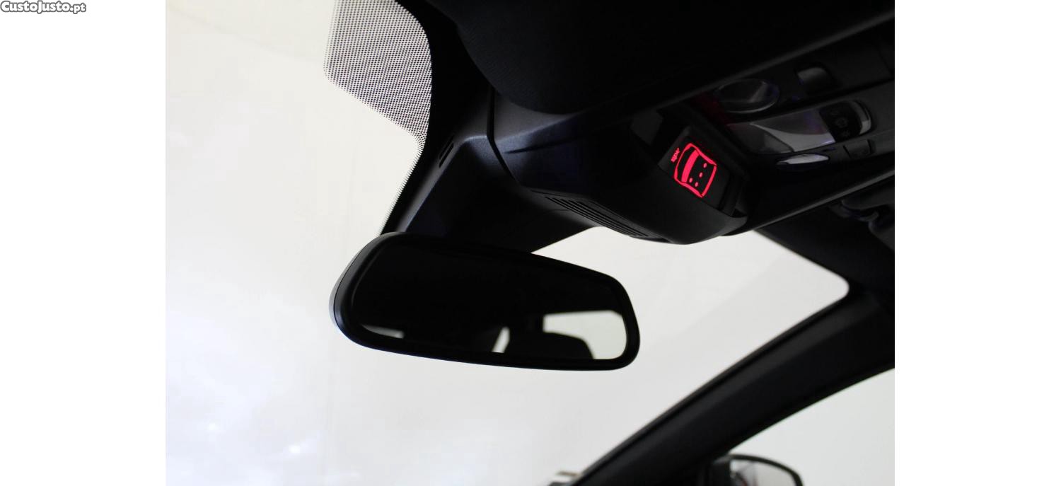 Peugeot 3008 1.2 PureTech Active Pack — fotografia 3