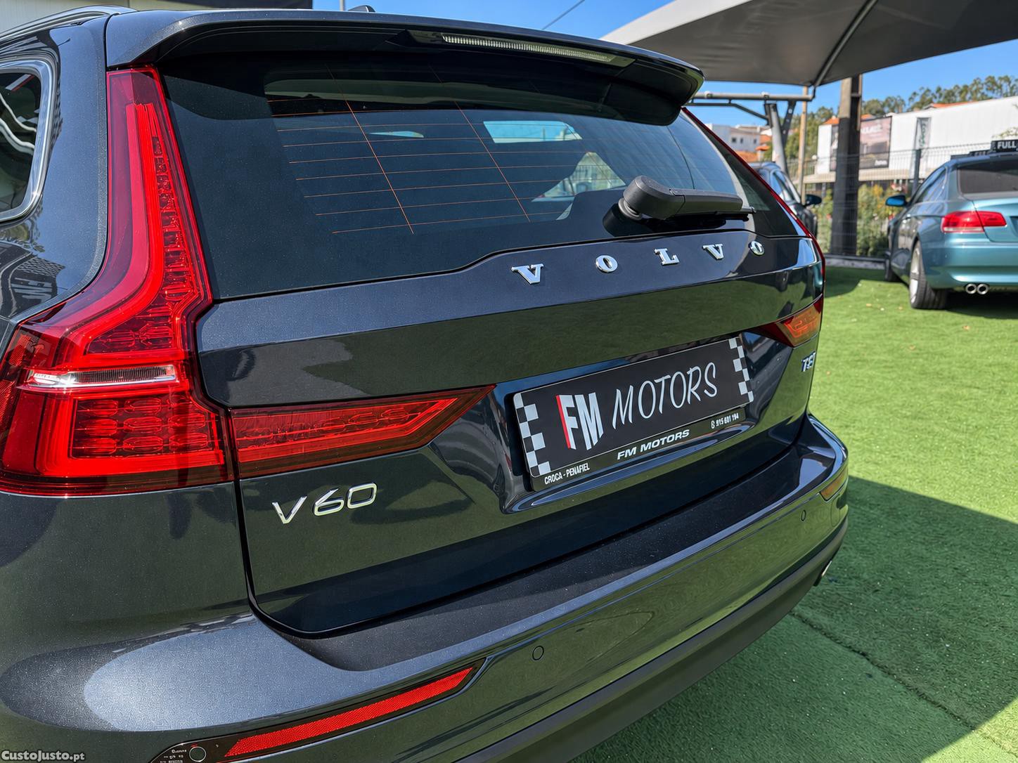 Volvo V60 2.0 T8 AWD TE Momentum Plus — fotografia 12