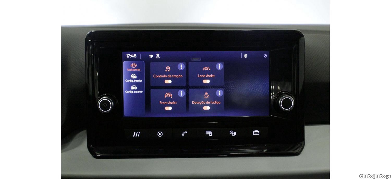 SEAT Arona 1.0 TSI Style 95cv — fotografia 9