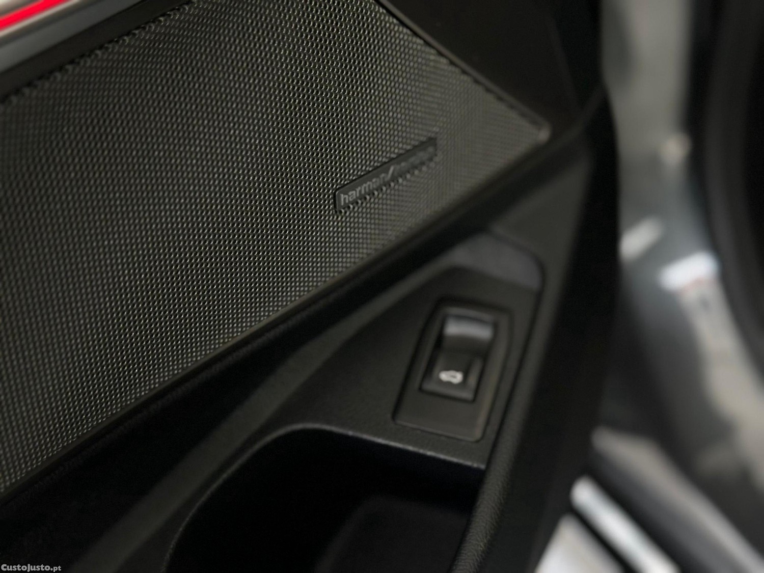 BMW 318 d Touring Line Luxury Auto — fotografia 11