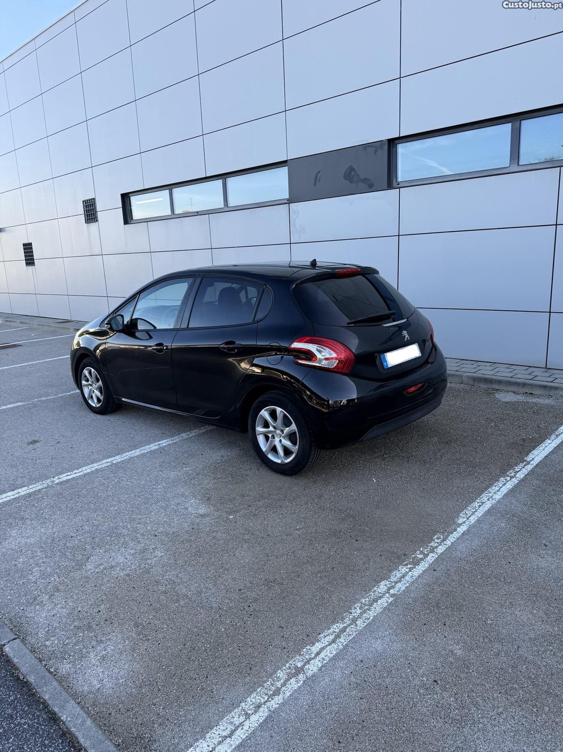 Peugeot 208 1.2 VTI — fotografia 9