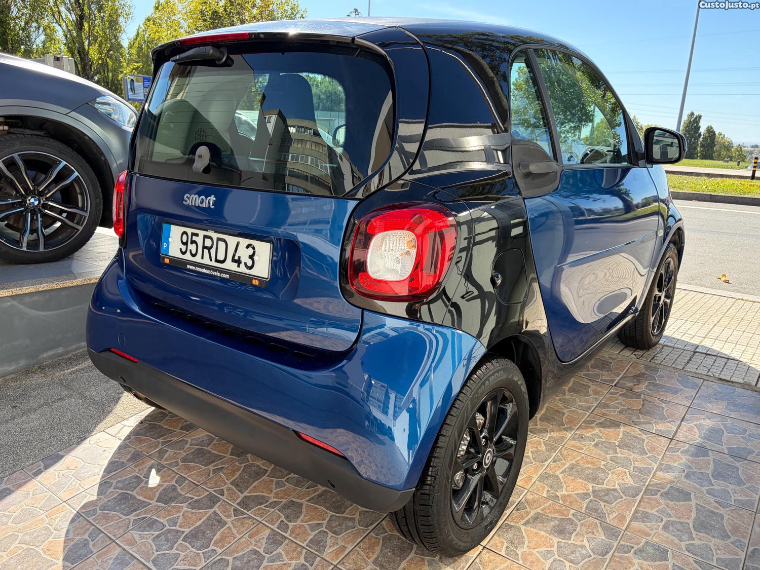 Smart ForTwo Coupe — photo 2