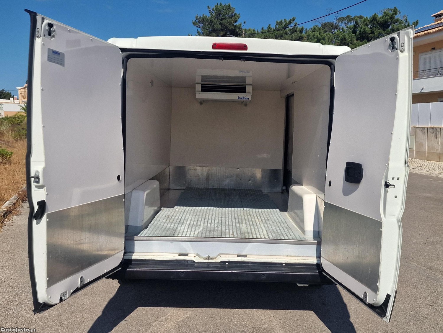 Peugeot Boxer L2 H1 140CV ISOTÉRMICA MOTOR DE FRIO A TEMPERATURA NEGATIVA - 21 foto 5