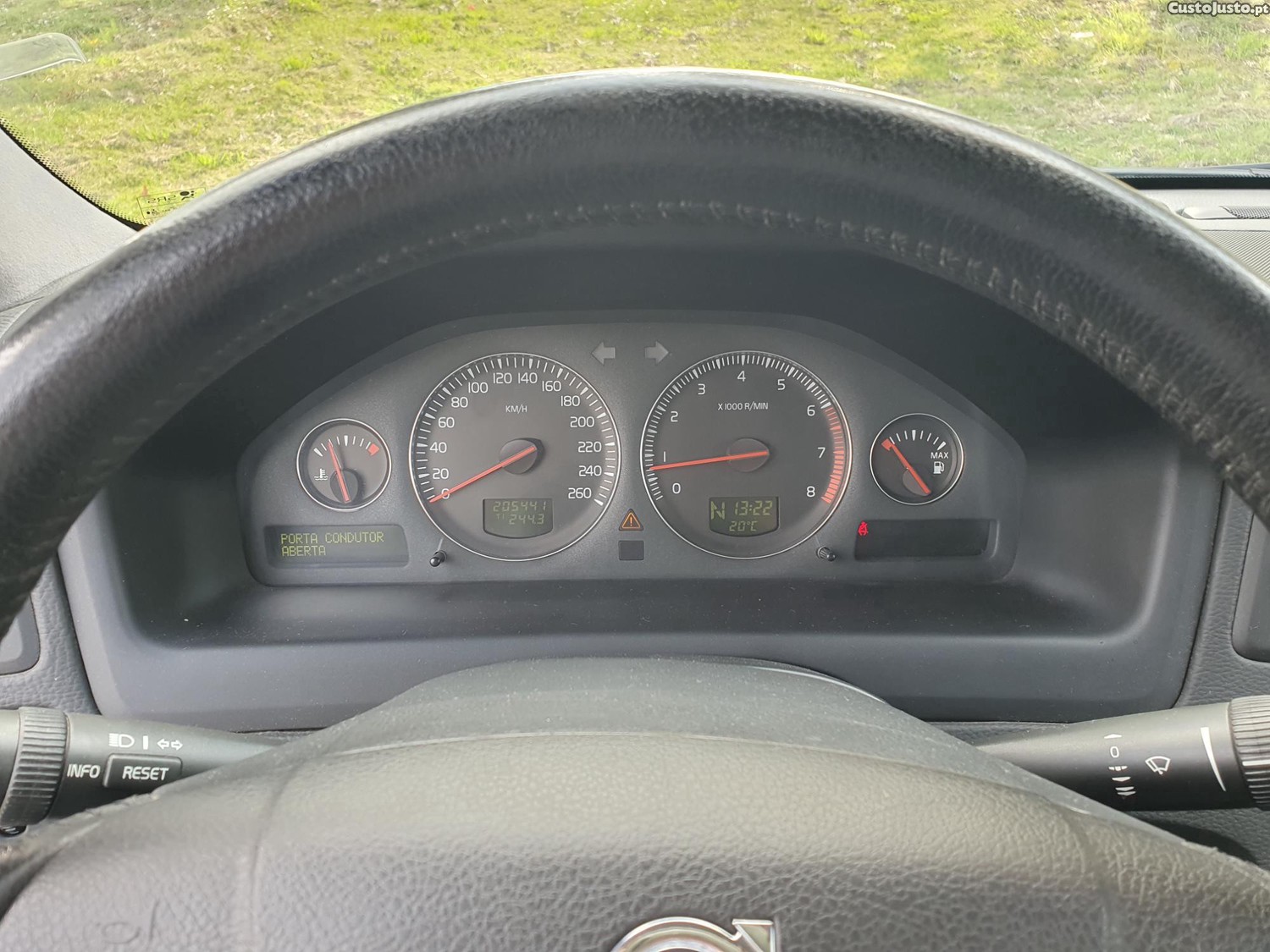 Volvo V70 2.0T — fotografia 3