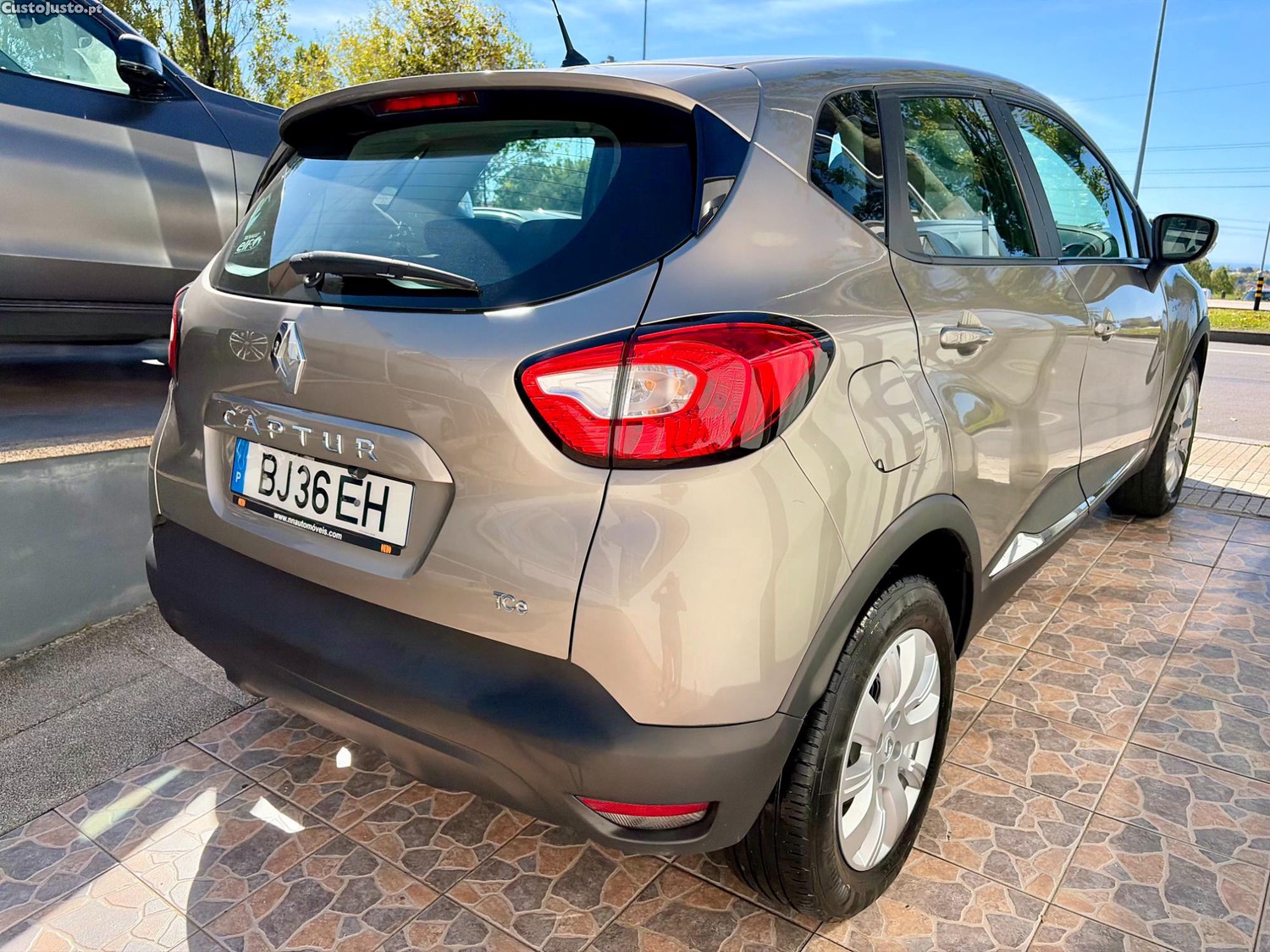 Renault Captur 0.9 TCE EXCLUSIVE 90 CV — fotografia 11