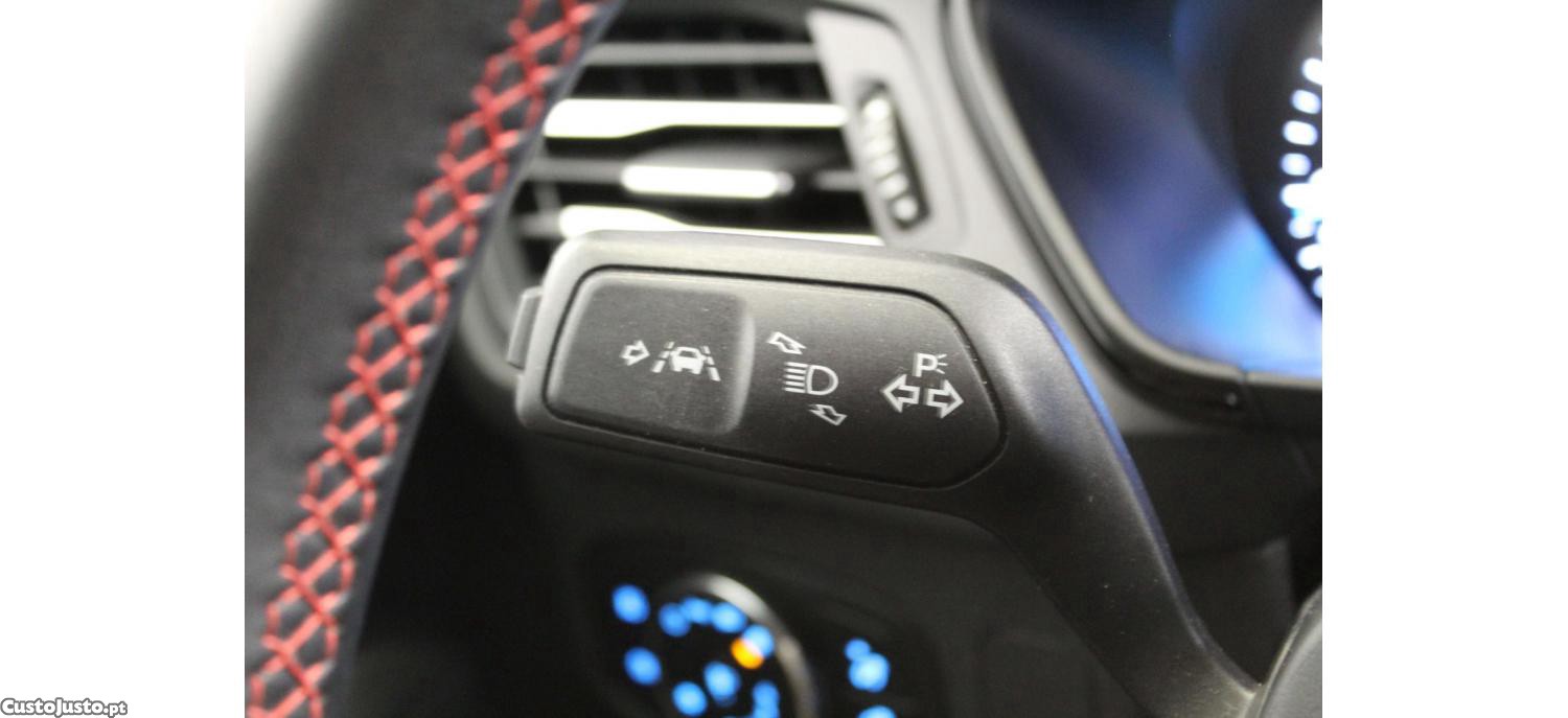 Ford Focus SW 1.0 EcoBoost MHEV ST-Line Aut. — fotografia 5