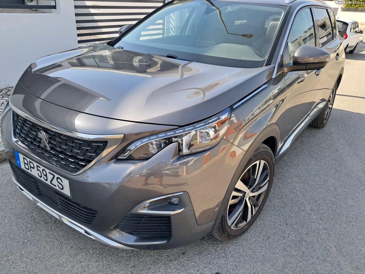 Peugeot 5008 1500 allure 7 lug — fotografia 7