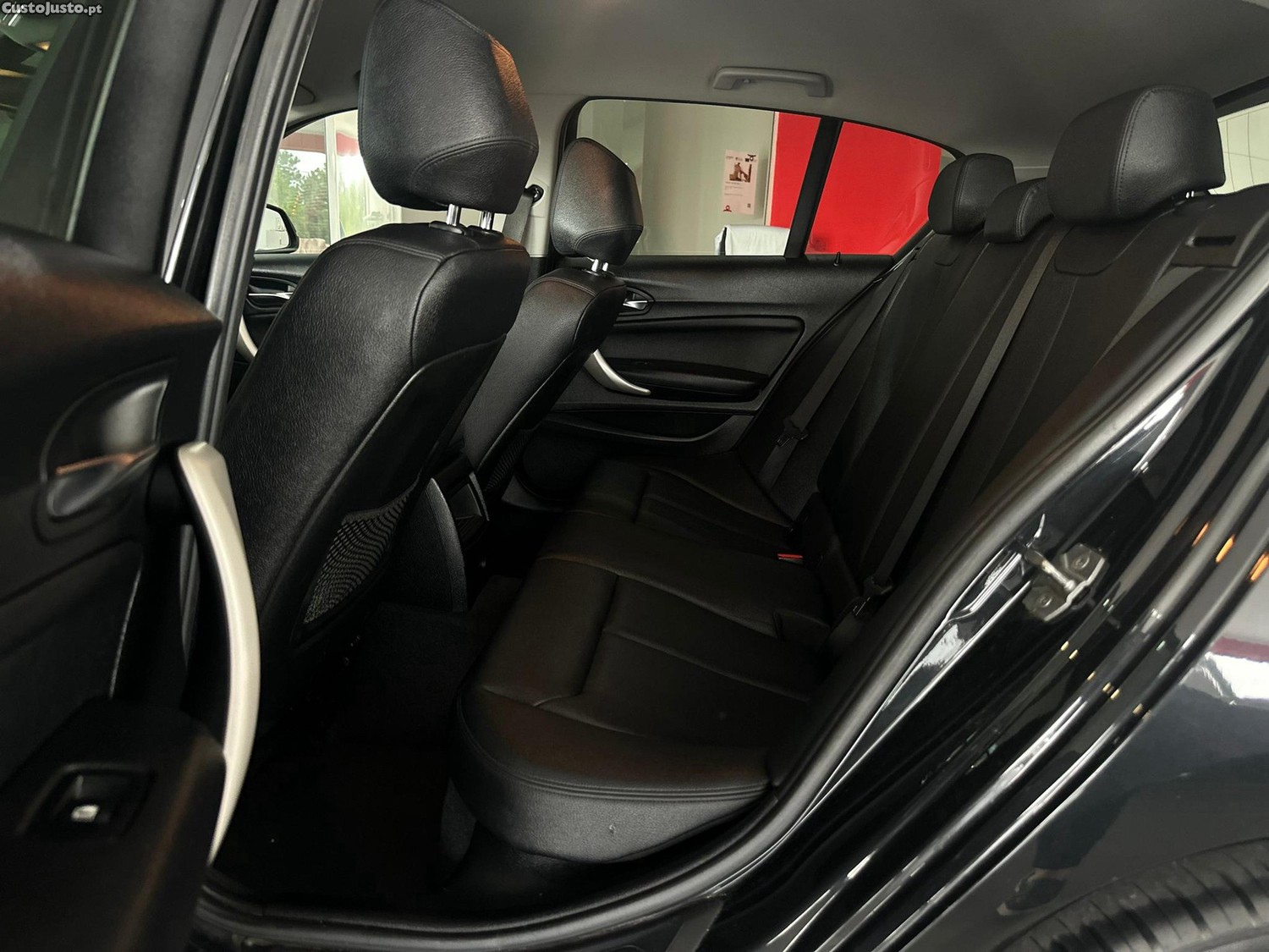BMW 116 d Pack M — fotografia 6