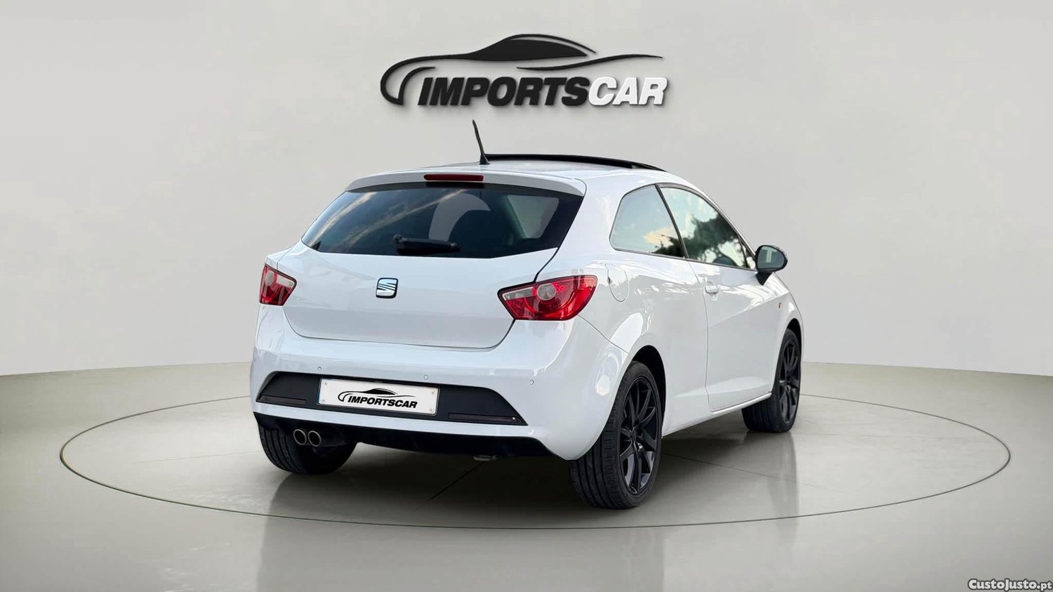 Seat Ibiza 1.6 TDi FR — photo 2
