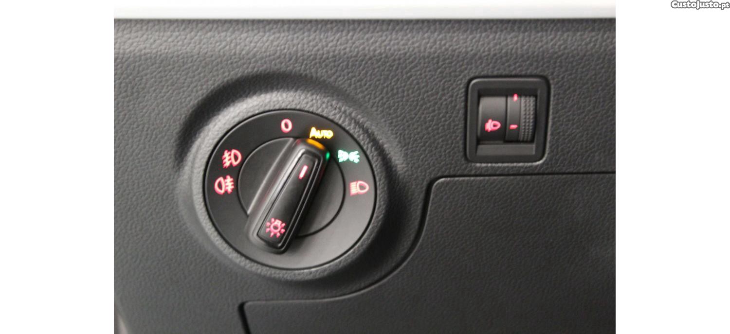 SEAT Arona 1.0 TSI Style 95cv — fotografia 3